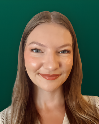 Photo of Courtney Stroller, Pre-Licensed Professional, LSW