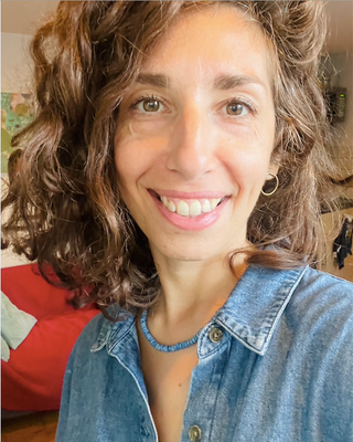 Photo of Denise Scicluna, Psychotherapist, MA, HCPC-Art Therap.
