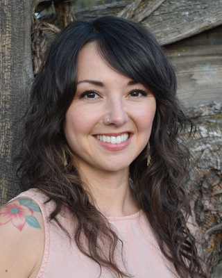Photo of Stefanie Obregozo, Pre-Licensed Professional