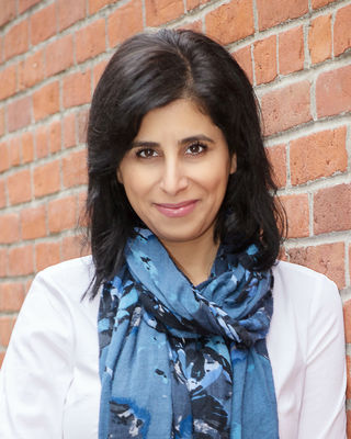 Photo of Mona Hassannia, Counsellor in Vancouver, BC