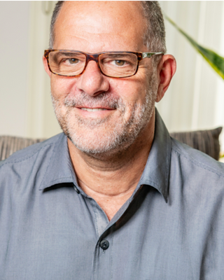 Photo of Christopher Shakalis, Marriage & Family Therapist, LMFT