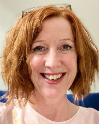 Photo of Lisa Ruxton, Psychotherapist, MA, MUKCP