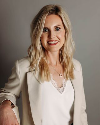 Photo of Dr. Caitlin Overfelt, Licensed Professional Counselor, PhD, LPC