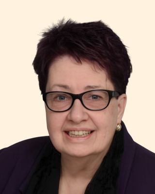 Photo of Maryellen Smolenski, Clinical Social Work/Therapist, MSW, LISW-S