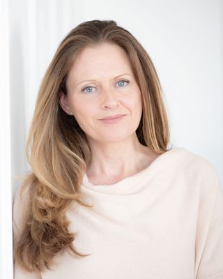 Photo of Ursula MacDonald | Individual And Couples Therapist, Registered Psychotherapist (Qualifying) in Toronto, ON