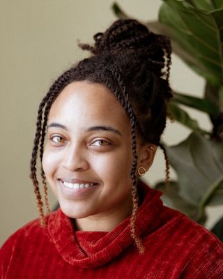 Photo of Yedidia Hubbard, Marriage & Family Therapist Intern in Chicago, IL