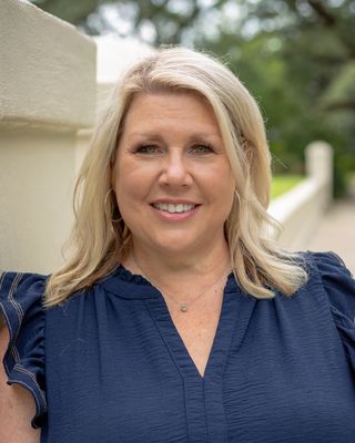 Photo of Rhonda Smith, Clinical Social Work/Therapist, DSW, LCSW-S, SAP