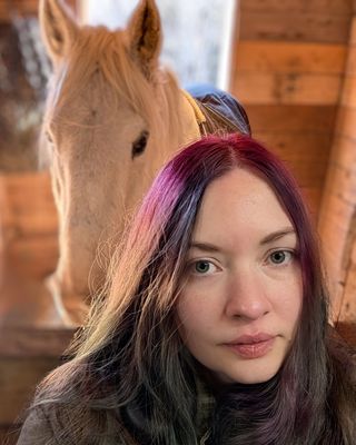 Photo of Aria Stewart, Pre-Licensed Professional, MA, CMHC