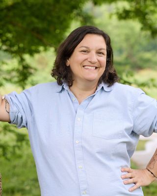 Photo of Lou Ingkatanuwat, Lic Clinical Mental Health Counselor Associate, MA, LCMHCA, NCC