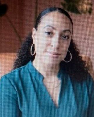 Photo of Shannon Salgado, Marriage & Family Therapist, LMFT, CSTFP