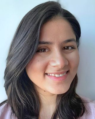 Photo of Munira Fathi, Registered Psychotherapist, MA