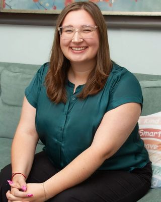 Photo of Natalie Jacewicz, Lic Clinical Mental Health Counselor Associate, M.Ed, LPCA, LCMHCA