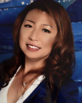 Photo of Rebecca Young, Psychologist, LP