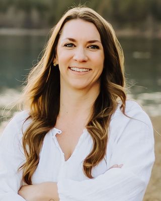 Photo of Holly Dellaganna, Marriage & Family Therapist Associate in Mount Shasta, CA