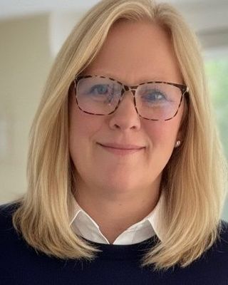 Photo of Erika Beer, Clinical Social Work/Therapist, LICSW