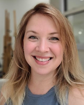 Photo of Lyndsey Sharp, Licensed Master Social Worker, LMSW, CCTP