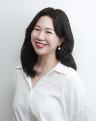 Photo of Mavis Long, Psychologist, MA, MSPS