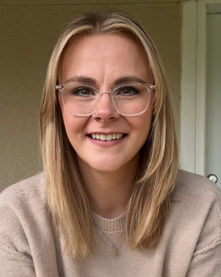 Photo of Allison Uselman, Licensed Professional Clinical Counselor, LPCC
