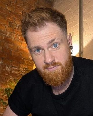 Photo of Chris Murrell, Psychotherapist, MSc, MBACP