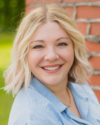 Photo of Lindsey Anderson, Clinical Social Work/Therapist, LCSW, LISW
