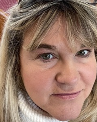 Photo of Ruby Gordon, Licensed Clinical Mental Health Counselor