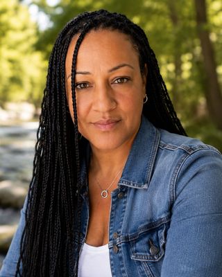 Photo of MaLinda-Mae Peschong, Clinical Social Work/Therapist, LICSW, MSW