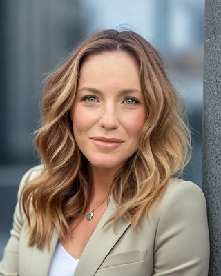 Photo of Tara Ross, Licensed Professional Clinical Counselor, LPCC