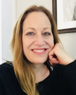 Photo of Laurel Buxbaum, Psychologist, LP
