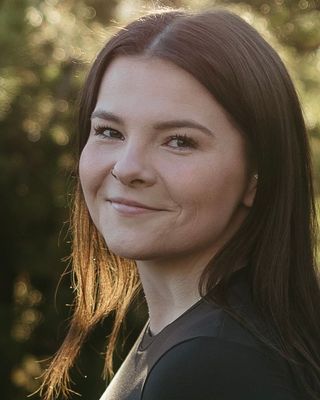 Photo of Julia Waldron, Clinical Social Work/Therapist, MSW, LCSW
