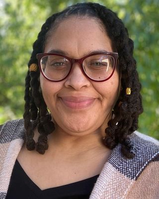 Photo of Maya S Carter, Pre-Licensed Professional, BA, intern