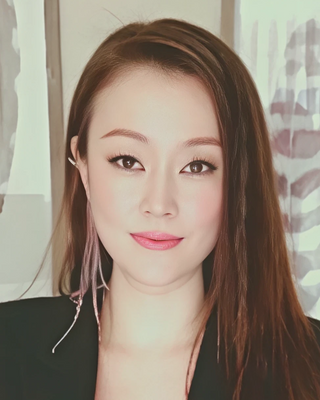 Photo of Julie Hwang, Marriage & Family Therapist, LMFT