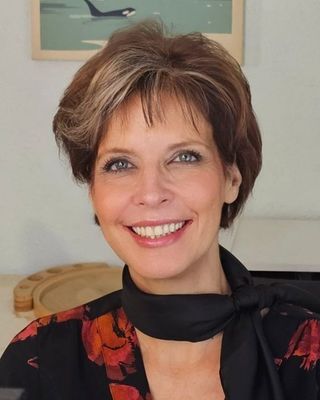 Photo of Shantel Escobar - Shantel Escobar | ADHD, Anxiety, Depression, & OUD, Psychiatric Nurse Practitioner, PMHNP, APRN, MSN