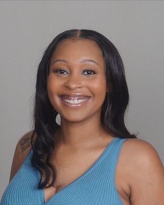 Photo of Diaria McCoy, Pre-Licensed Professional in 55432, MN