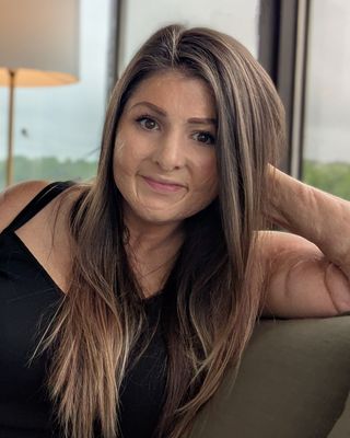 Photo of Shannel Butt, Registered Social Worker, MSW, RSW, RYT