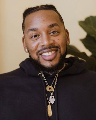Photo of Ryan James Chandler, Marriage & Family Therapist Associate in Oak Park, IL