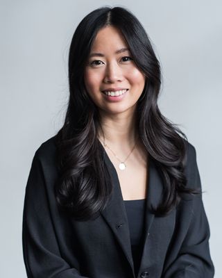 Photo of Dr. Veronica Li, Psychologist, PsyD, RPsych