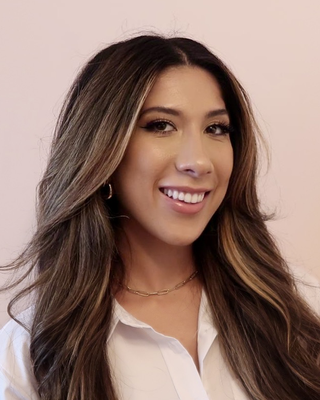 Photo of Karina Robles, Clinical Social Work/Therapist, LCSW