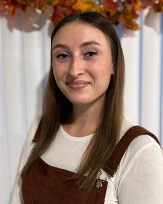 Photo of Lauren Serl, Pre-Licensed Professional, MSW, LSWAIC