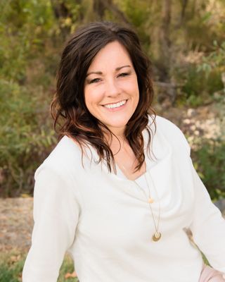 Photo of Jenn Mann, Marriage & Family Therapist, LMFT, (EMDR, ART, EFT, CSAT-C)