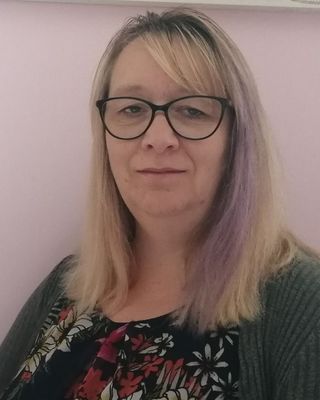 Photo of Tracey Cleary, Psychotherapist, DCounsPsych, MBACP Accred