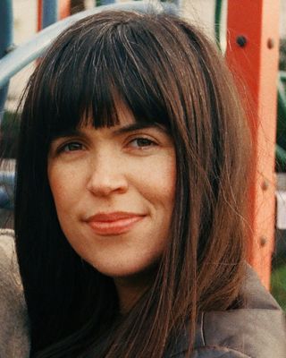Photo of Lili Owen Rowlands, Psychotherapist, UKCP Trainee