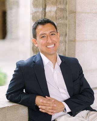Photo of Alex Luna, Psychiatrist, MD