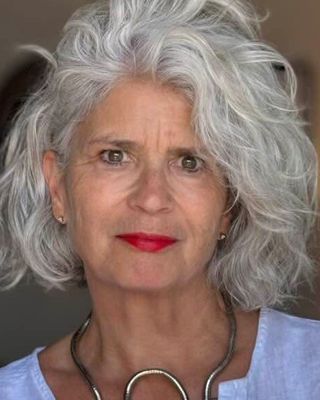 Photo of Carolyn Ley, Counsellor, MBACP