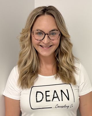 Photo of Taralyn Dean, Clinical Social Work/Therapist, MSW, BSW, RSW