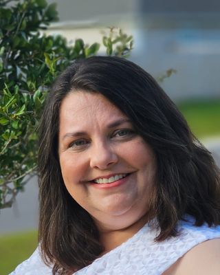Photo of Kelly Knapp McCray, Pre-Licensed Professional in Hubert, NC