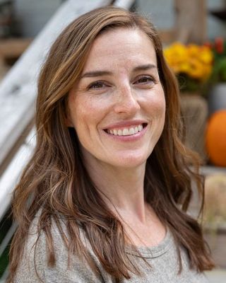 Photo of Saundra Curtain - Lifebulb Counseling & Therapy, Clinical Social Work/Therapist, LCSW