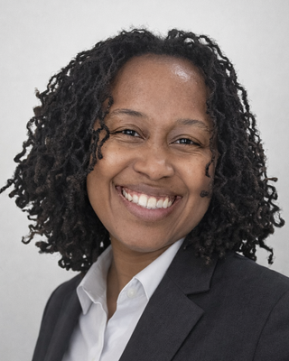 Photo of Lachaune Myles, Marriage & Family Therapist, LMFT