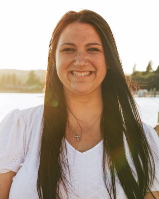 Photo of Andrea Riske, Pre-Licensed Professional