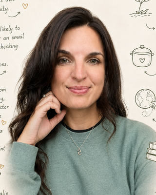 Photo of Chelsea Almeida, Counsellor, RSW, CCT, CCC, PGSS-C