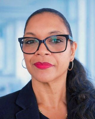 Photo of Leigh-Catherine Inglis, Counsellor, MNCPS Acc.